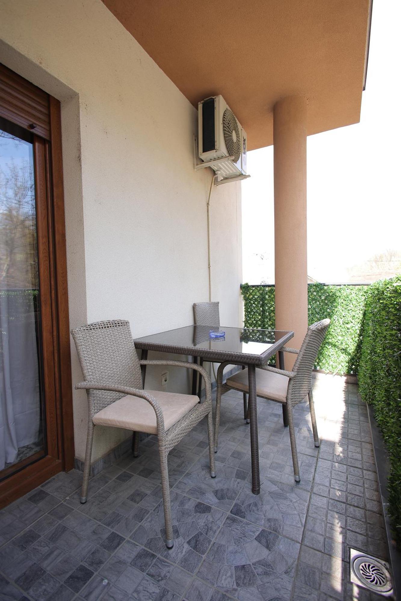 Apartman Lena Vrnjačka Banja Exterior foto