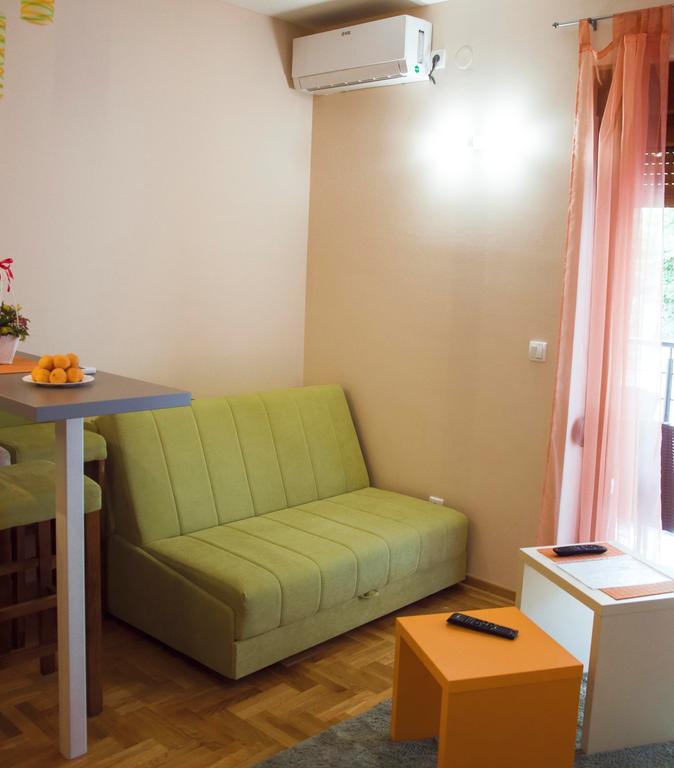 Apartamento Apartman Lena Vrnjačka Banja Habitación foto